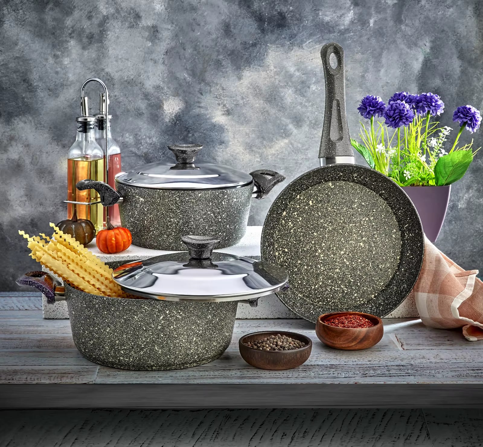 Modern Design High Quality 3-Pot 1-Pan Cookware Set Nonstick Gas Induction Stove Kitchen Use Iron Glass Silicone Metal Granite